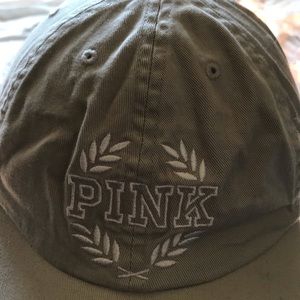pink hat